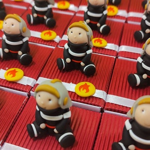 Boîtes à dragées pompiers