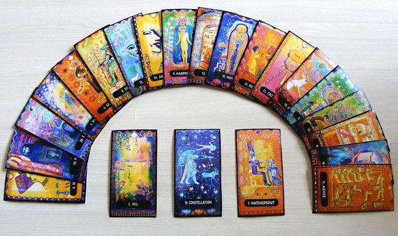 tirage tarot divinatoire cartomancie