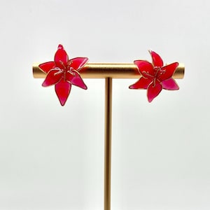 Handmade Red Lily Gold Earrings | Wire Resin | Gold Stud Earrings | Flower Earrings