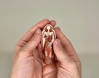 Brigid Statue Pocket Travel Home Altar, Celtic Goddess Handmade Figurine (7cm/2.75")