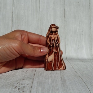 Artemis statue of the Goddess  / Minifigure of Artemis made of natural clay / handmade