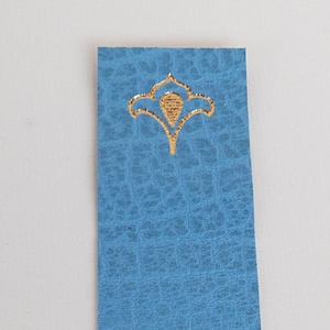 marque page en cuir, papier marbré avec dorure