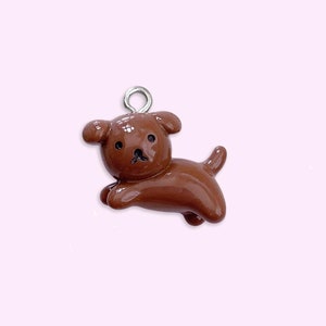 2 Stück oder 10 Stück Mini Braun Welpen Charme - Braun Hund Charme - Tier Charme - Hund Mama Charme - Welpen Ohrringe - Kawaii Hund Charme - Haustier Charme - Haustier Ohrringe