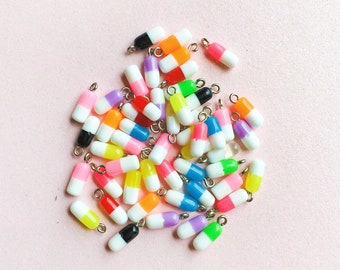 Rainbow Resin Pill Charms, Kandi Kawaii Jewelry, Slime Charms
