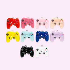 2 ou 10 pingentes para controle de videogame - pingente kawaii - pingente de videogame - pingente de garota gamer - pingente gótico pastel - presente de gamer - pingente de garota cibernética