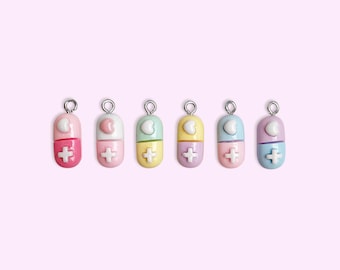 Charm de píldora feliz en tonos pastel, cabujón de resina, charm para pulsera Kandi