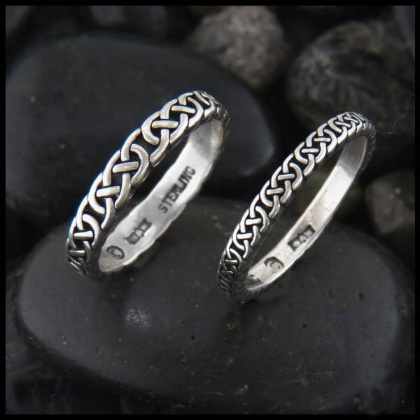 Narrow Celtic Josephine Knot Ring Available in 2 Widths - Etsy