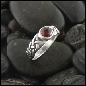 Celtic Ban Tigherna Ring with Moonstone, Amethyst, Garnet, or Connemara Marble in Sterling Silver image 3