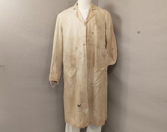 30's Canvas Workwear Shop Coat Lab Jacket Vintage USA Made Well Worn Natural Wear Distressed & Spattered Chainstitch Inner Pocket Utility