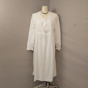 Old Fashioned Cotton Nightgown Vintage Y2K Long Sleeve Ruffle Hem Romantic Feminine White Lightweight Airy Marks & SpensorSpensor UKsz20-22