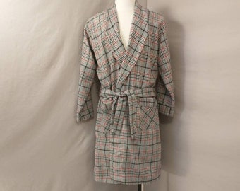 Pleetway Plaid Robe Vintage 60's Mid Length Traditional Wrap Classic Lounge Woven Acrylic Unisex Man's Woman's Menswear Style Made in USA