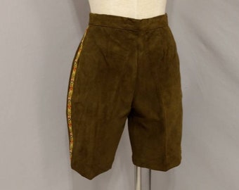 Vintage 70's 80's Suede Leather High Waisted Shorts Women's Med Sm 1980's Hi Rise Mom Hippie Boho Unusual Brown w Jaquard Trim