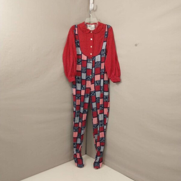 Fun 70's One piece Pajama Adult Onesie With Feet Vintage Seventies 100% Cotton Comfortable Warm Soft Flannel Super Cute Made USA Sleepwear