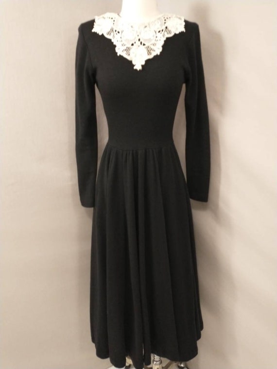 Feminine Black Knit Dress White Lace Collar Vintage 80 s Circle Skirt Maxi Long Length by Expo Made in USA Sm xs Etsy UK