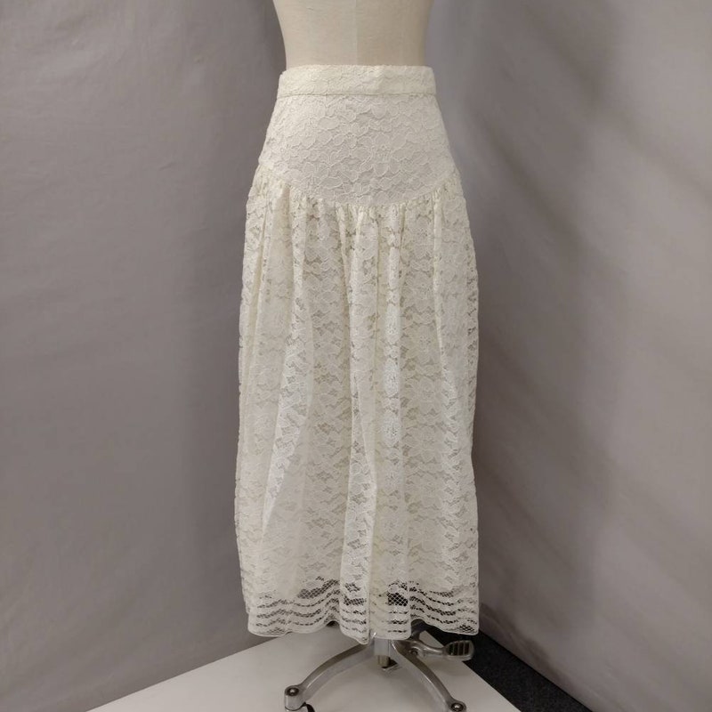 Fields Layered Lace Mini Skirt in Ivory