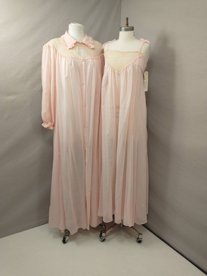 Vintage Pink Batiste Nightgown Set W Sheer Robe Feminine Etsy