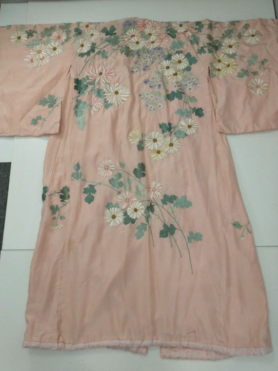 Embroidered Floral Vintage Pink Kimono Made and B… - image 7
