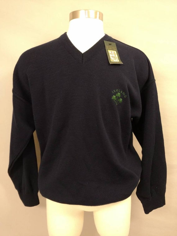 Irish Pullover Sweater Embroidered Shamrocks Made… - image 2