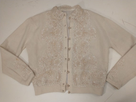 Fifties Beaded Cardigan Sweater with Lace Appliqu… - image 10