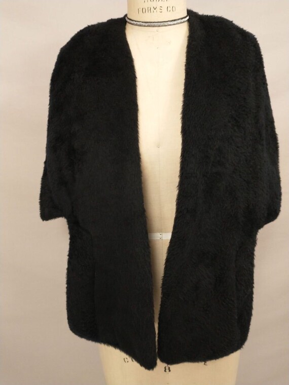 Short Vintage 70s Faux Fur Cape Black Capelet Wom… - image 3