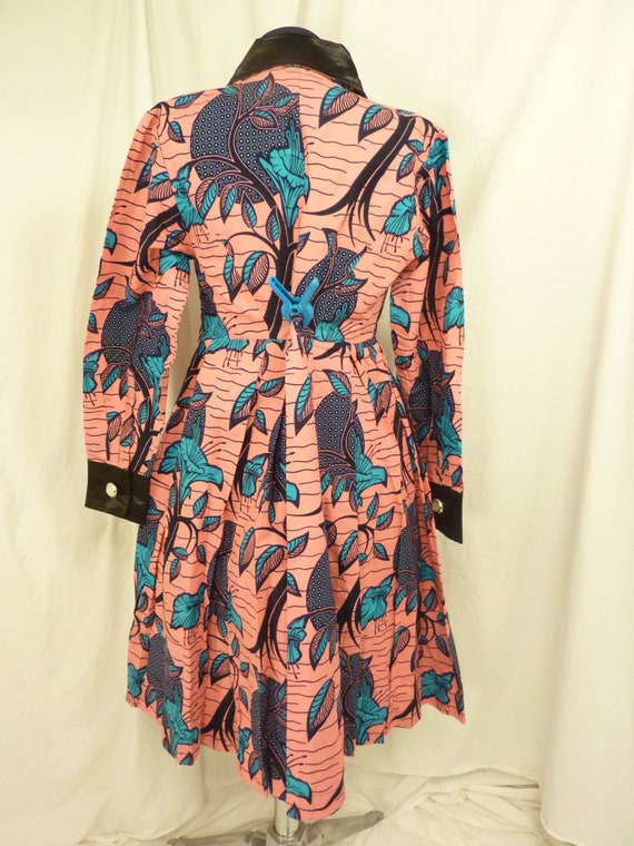 Unique African Print Sixties Style Dress Vintage … - image 4