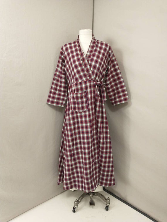 Red Plaid Handmade Wrap Robe Unusual Style Vintag… - image 1