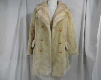 Cream White Faux Fur Coat Vintage 70's Sm Med Cute Classic Seventies Styling Nice Condition Ivory