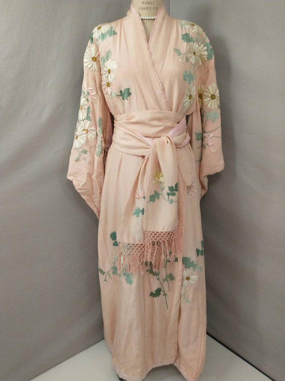 Embroidered Floral Vintage Pink Kimono Made and B… - image 3