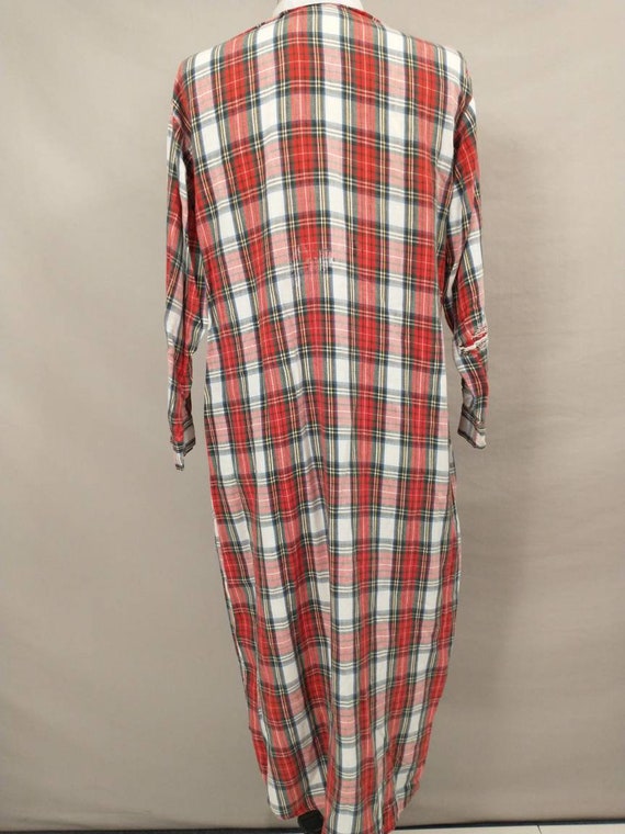 Bloomies Plaid Cotton Night Shirt Well Worn & Pat… - image 5