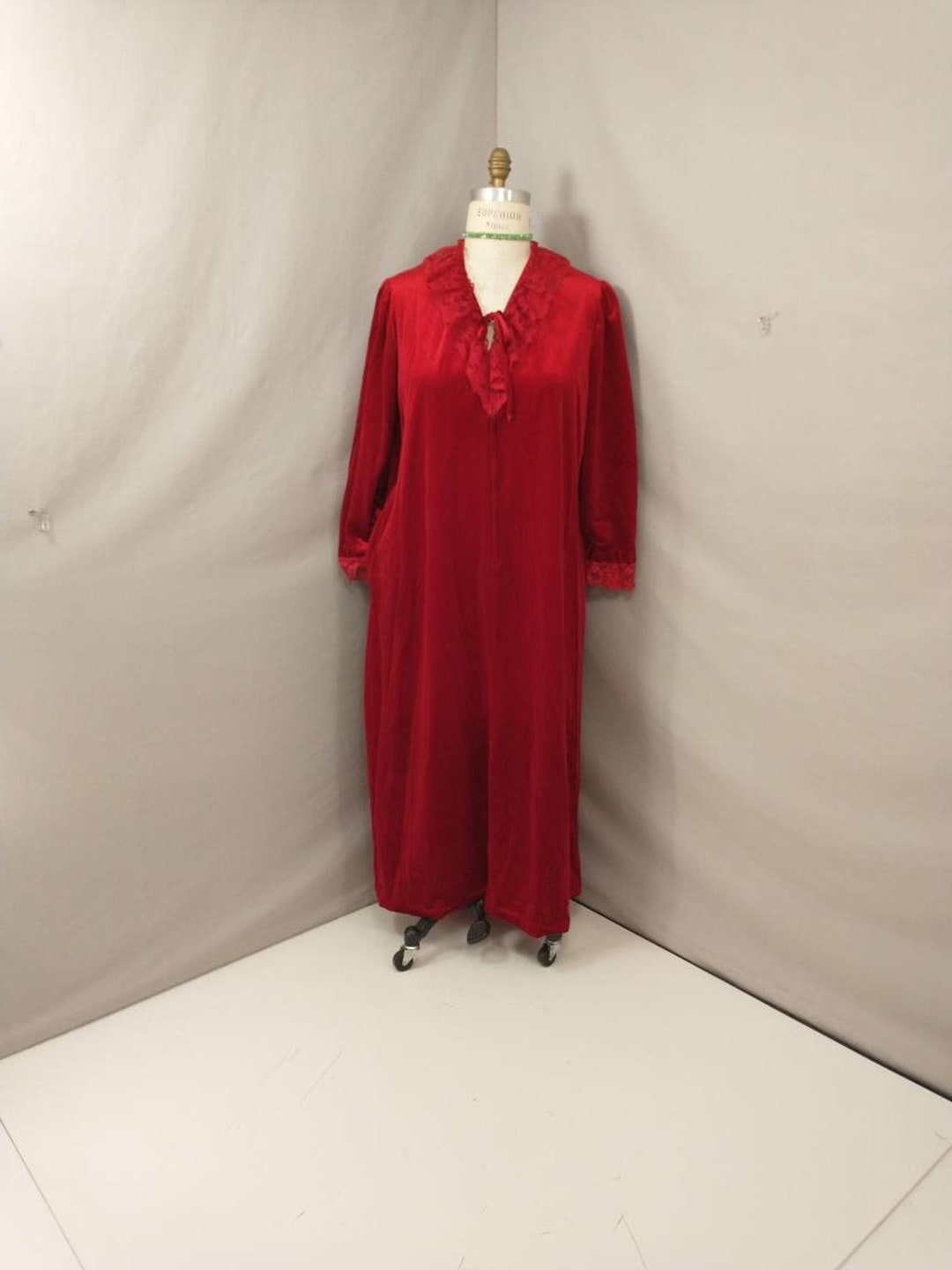 Vintage Dark Red Lace Trimmed Lounge Robe Feminine Soft Comfortable 80s ...