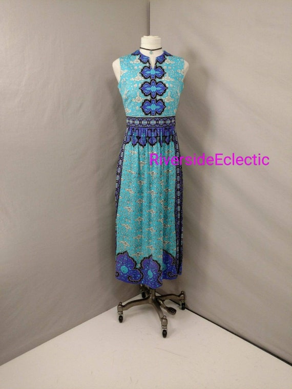 Sixties Mod Polyester Dress Sophisticated Colorful