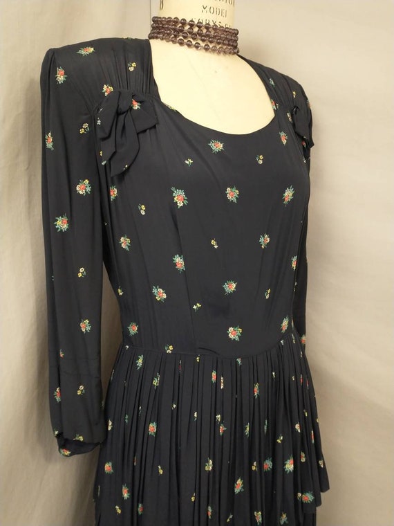 Vintage Forties Day Dress 1940's Authentic Period… - image 3