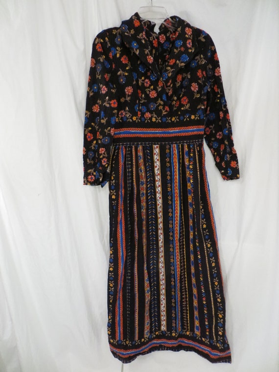 Prairie Dress Black & Colorful Floral Feminine Ma… - image 9