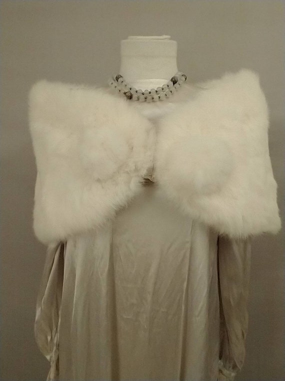 White Fur Shrug Wrap Capelet Vintage Cape Woman's… - image 2