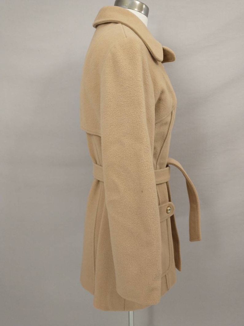 70/'s Wool Camel Short Coat Jacket Vintage Seventies Belted Woman/'s Tan Big Collar American Bazaar Made in USA Young Feminine Style