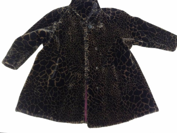 Vintage 80s Giraffe Faux Fur Coat Short Full Cut … - image 9