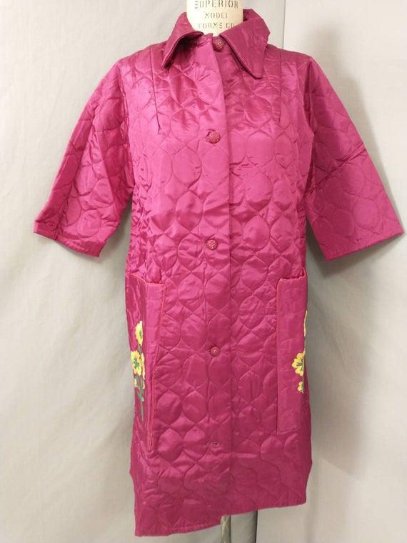 Deadstock Quilted Robe Bright Magenta Yellow Embr… - image 10