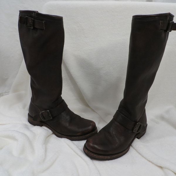 Vintage Frye Veronica Slouch Boot Size 6 Dark Brown Lightly Distressed Leather Lightly Worn 14.5 tall Low heel Boho Bohemian Versatile