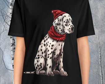 Camiseta de Navidad dálmata / Perro manchado de vacaciones / Camiseta dálmata de invierno / Camisa festiva de vacaciones / Unisex- Camiseta de manga corta Jersey para hombres y mujeres