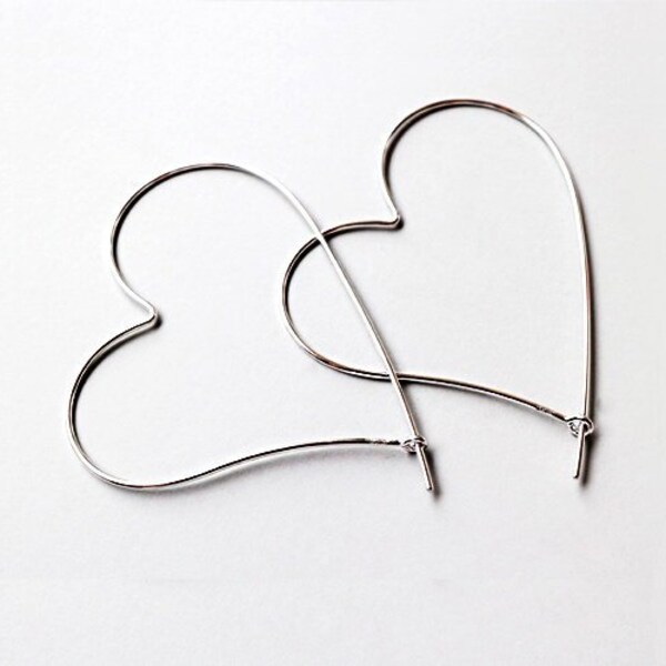 Silver Heart Hoop Earrings,Love Heart Shape Earrings,Heart Hoops,Dainty Thin Hoops,Simple Hoops,Minimalist Earrings,Chic Earrings,Gift,BB149