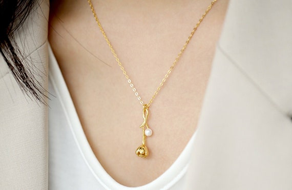 Gold Flower Pendant Necklace Poppy 
