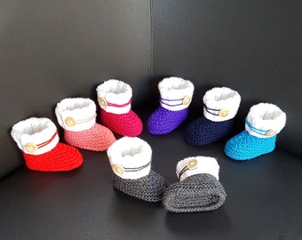 1 pair of Baby Shoes (Birth Size at 6 Months) 7 Colors of Your Choice