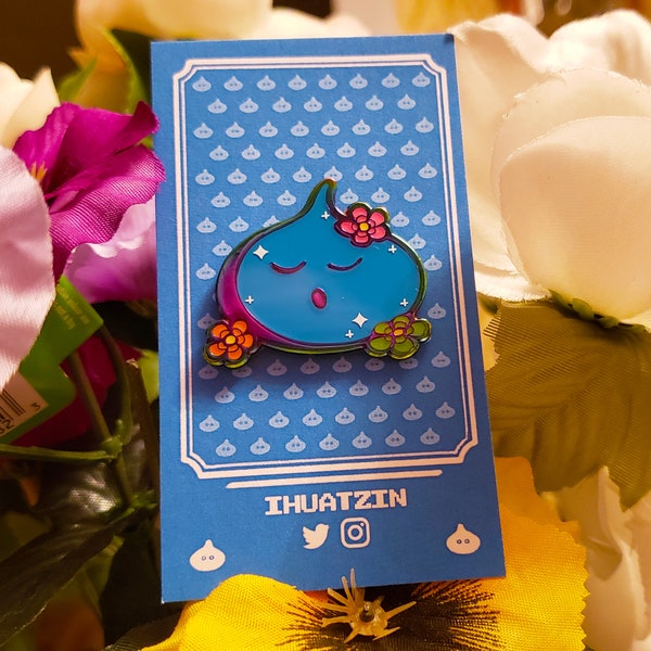 Pin de esmalte arcoíris de limo soñoliento de Dragon Quest Warrior