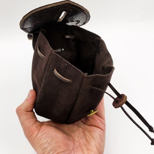 Belt-fastened pouch with flap and brass button image 2