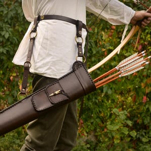 Leather side quiver with adjustable strap and pouch