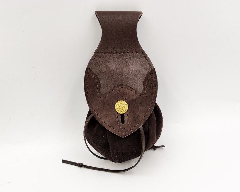 Belt-fastened pouch with flap and brass button image 1