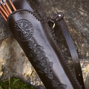 Vegvisir celtic quiver, natural leather, laced, archery larp accessory