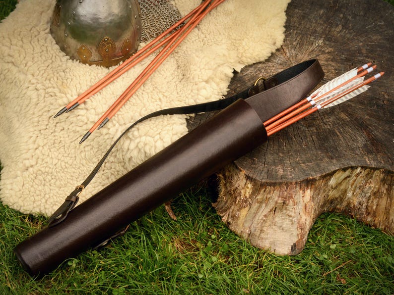 Leather, Semicircular Back Quiver - Plain Version - Etsy