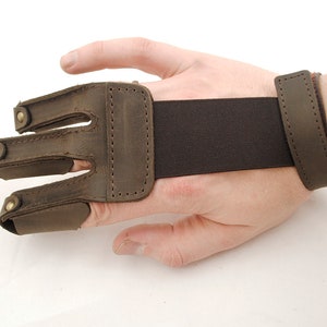 Leather archery shooting glove - hook-and-loop fastener