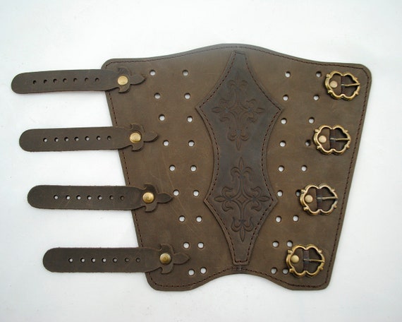 Leather Archery Arm Guard fleur-de-lis